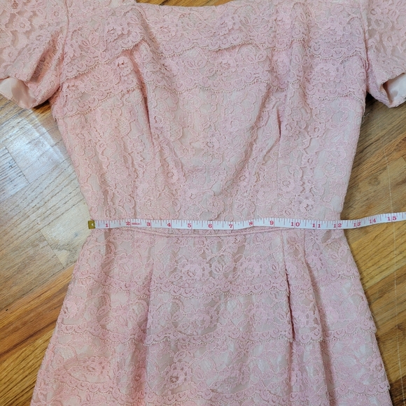 Vintage 1950s Pink Lace Cocktail Dress By Form Fit New York Knee Lenght - Picture 12 of 16